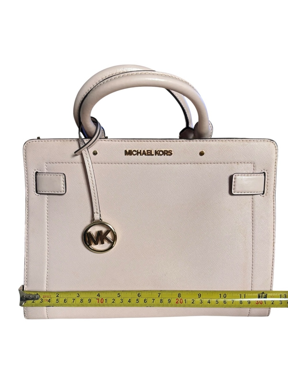 Michael Kors // Purse // Pink // Rayne Saffiano - Picture 3 of 9